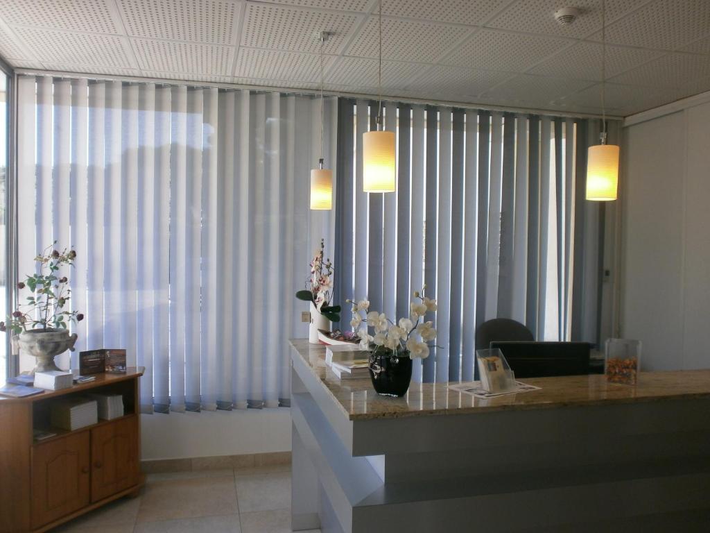Hotel Au Tapis De Sable Saint-Cyr-sur-Mer Esterno foto